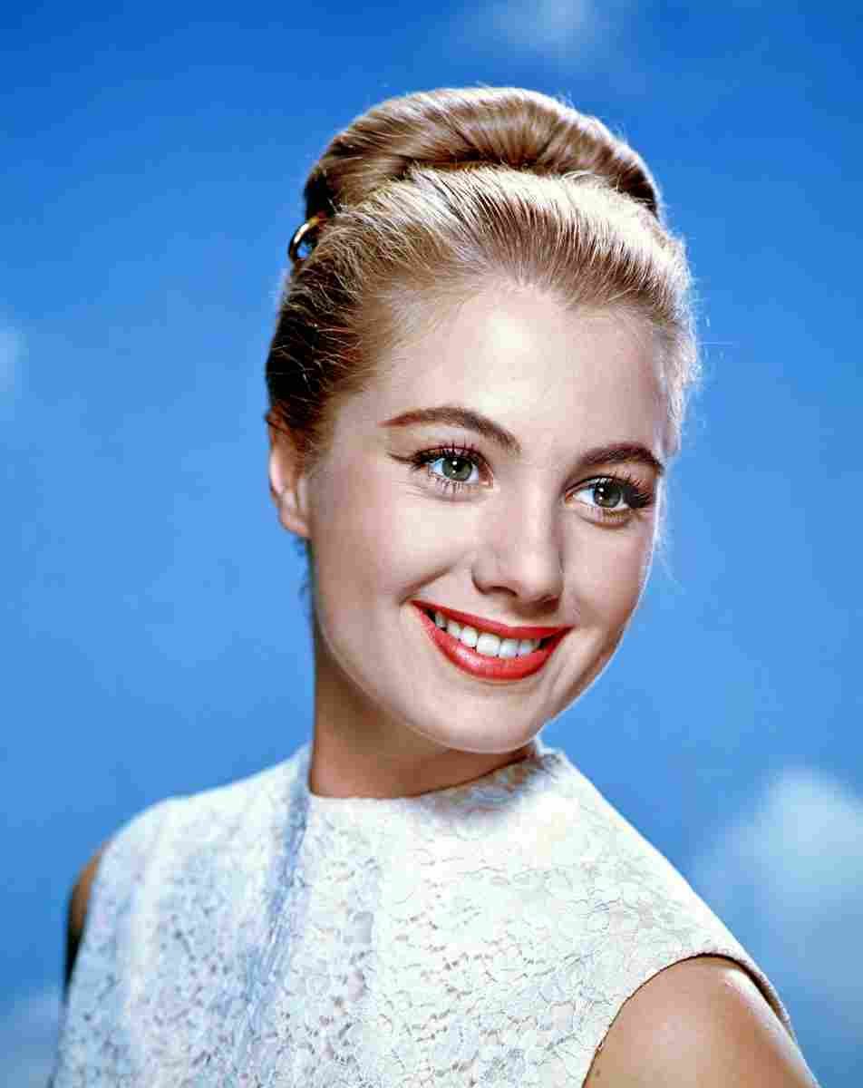 Jones Shirley 3 film star poster A4 Photo Print