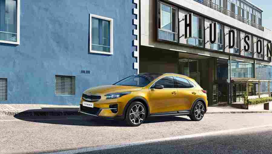 KIA XCeed 6610 27 Car A4 Photo Print