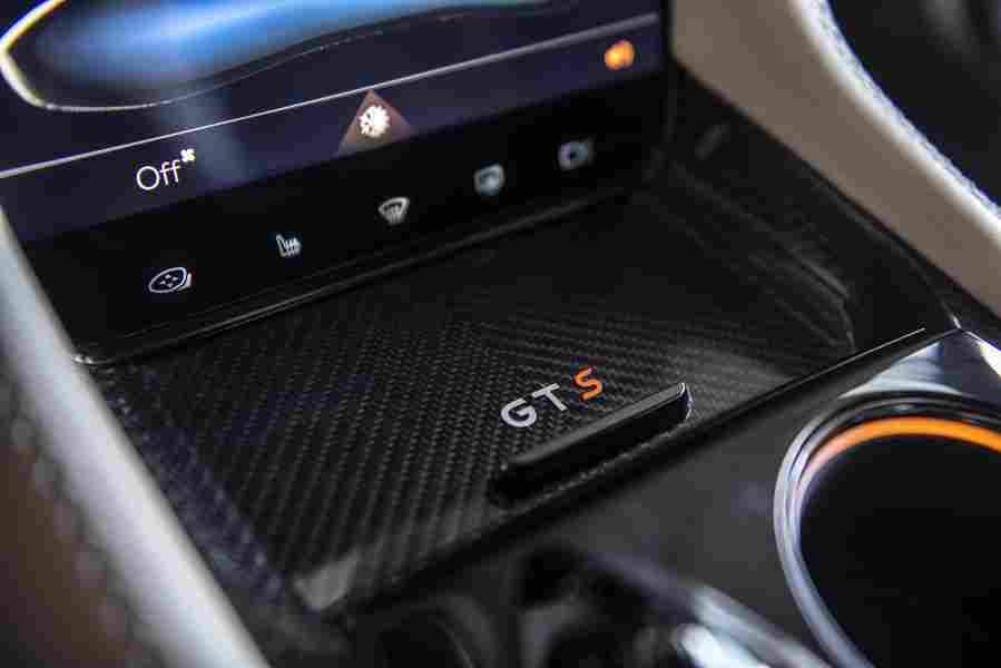 Karma Gts 6704 3 Car A4 Photo Print