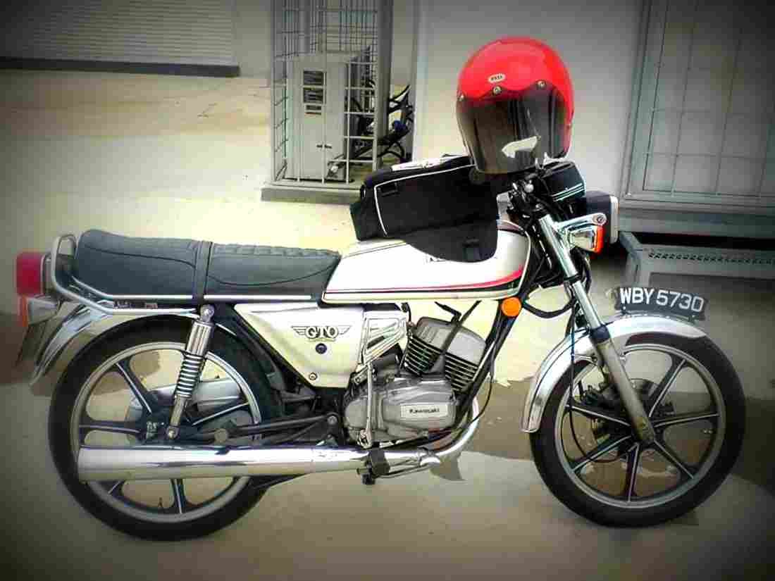 Kawasaki 100 G 7 T 1973 6 motorbike A4 Photo Print