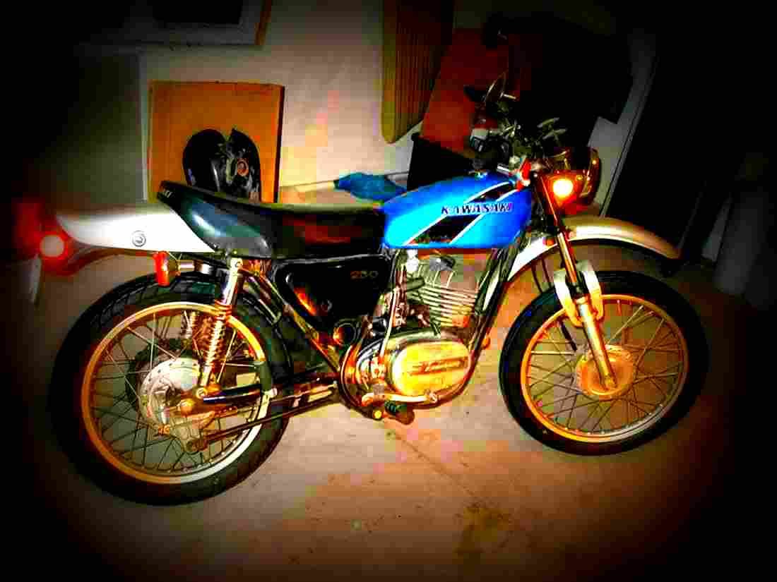 Kawasaki 250 F 11 1974 2 motorbike A4 Photo Print