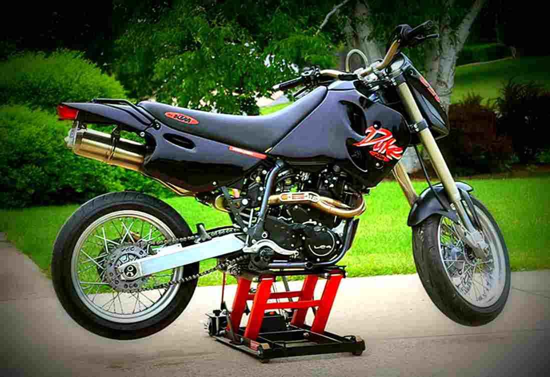 Kawasaki 620 Duke 1997 1 motorbike A4 Photo Print