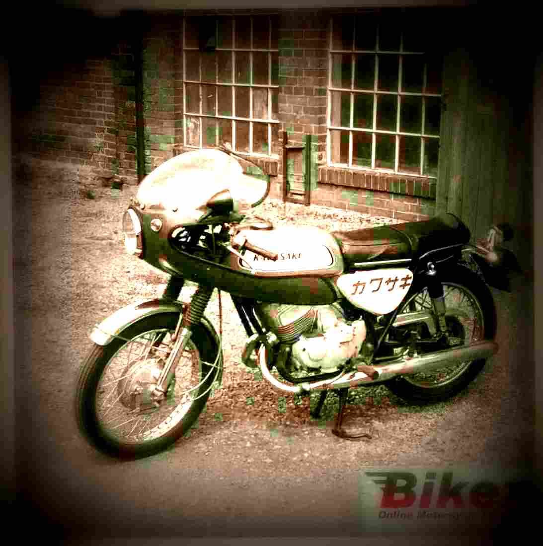 Kawasaki A1 Samurai 1970 2 motorbike A4 Photo Print