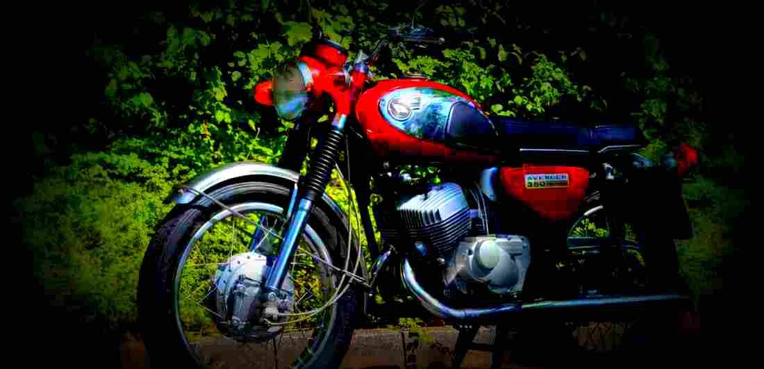 Kawasaki A7 Avenger 1971 6 motorbike A4 Photo Print