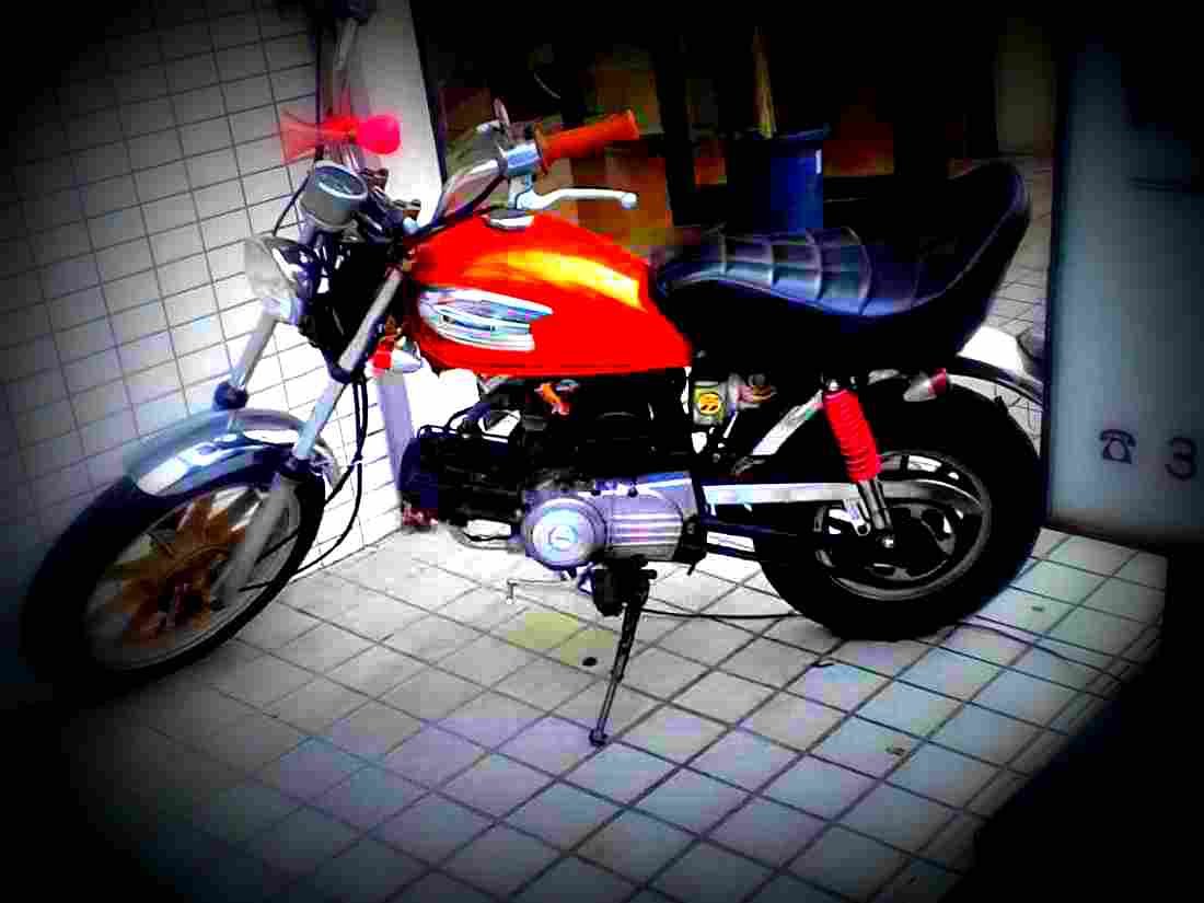 Kawasaki AV 50 AV 50 2 motorbike A4 Photo Print