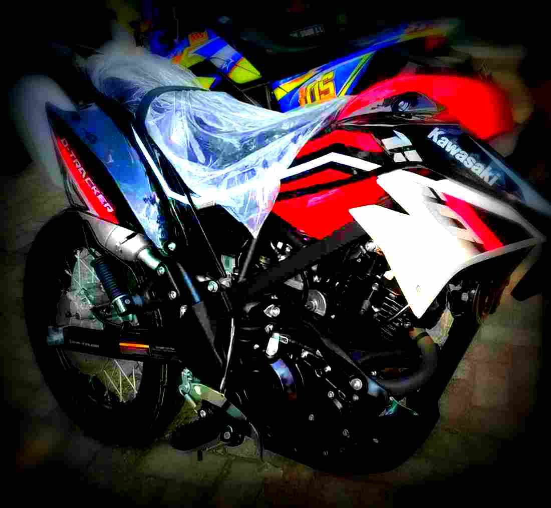 Kawasaki D Tracker 2017 2 motorbike A4 Photo Print
