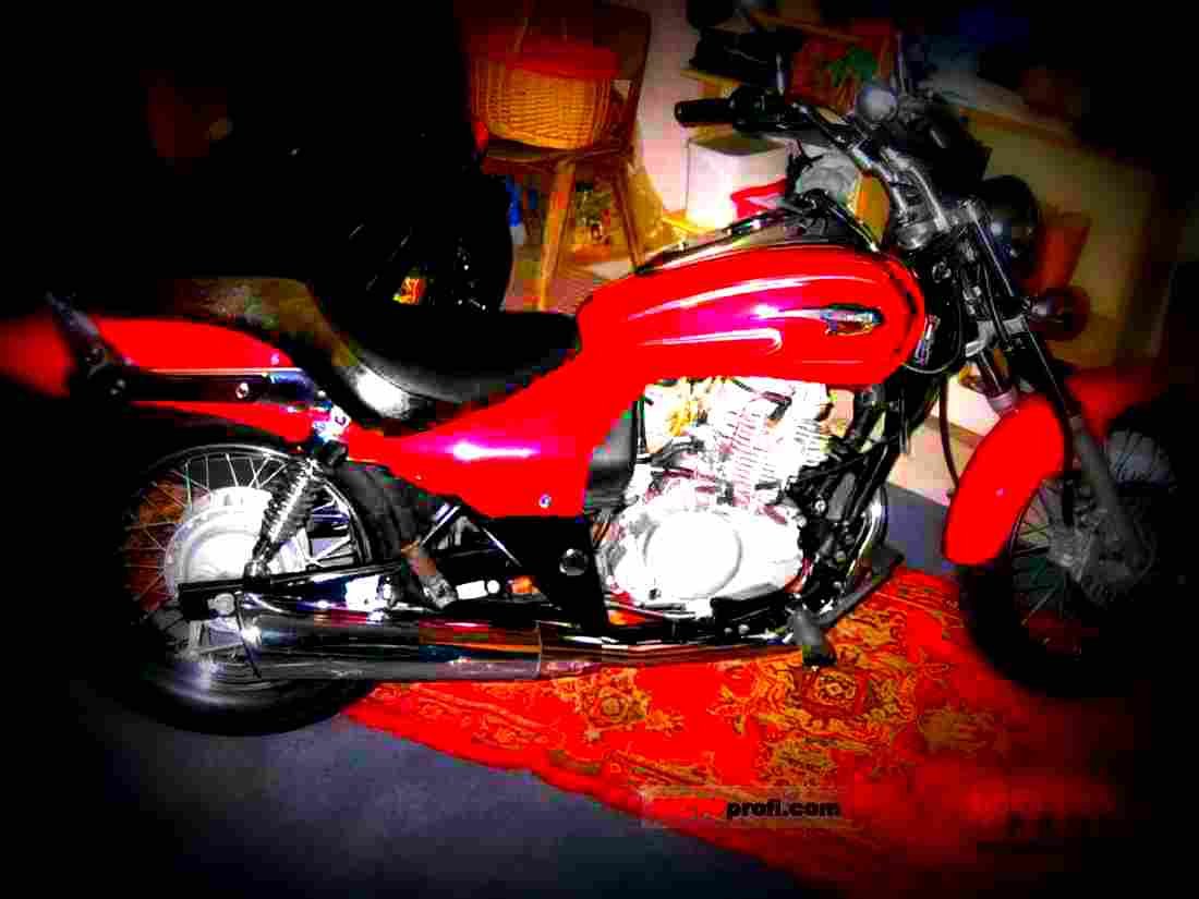 Kawasaki Eliminator 125 2004 1 motorbike A4 Photo Print