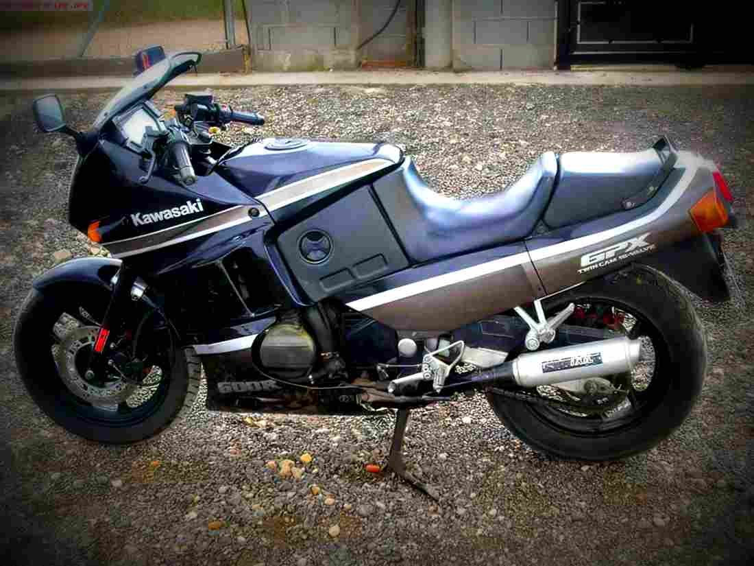 Kawasaki GPX 600 R 1988 2 motorbike A4 Photo Print