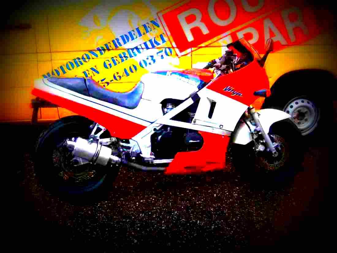 Kawasaki GPX 600 R 1990 2 motorbike A4 Photo Print