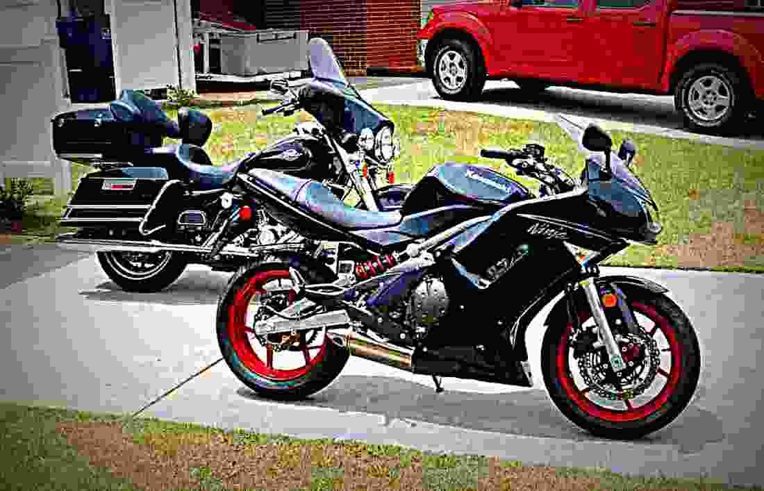 Kawasaki GPX 600 R (reduced effect) 1989 2 motorbike A4 Photo Print