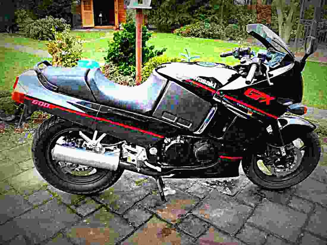 Kawasaki GPX 600 R (reduced effect) 1989 3 motorbike A4 Photo Print