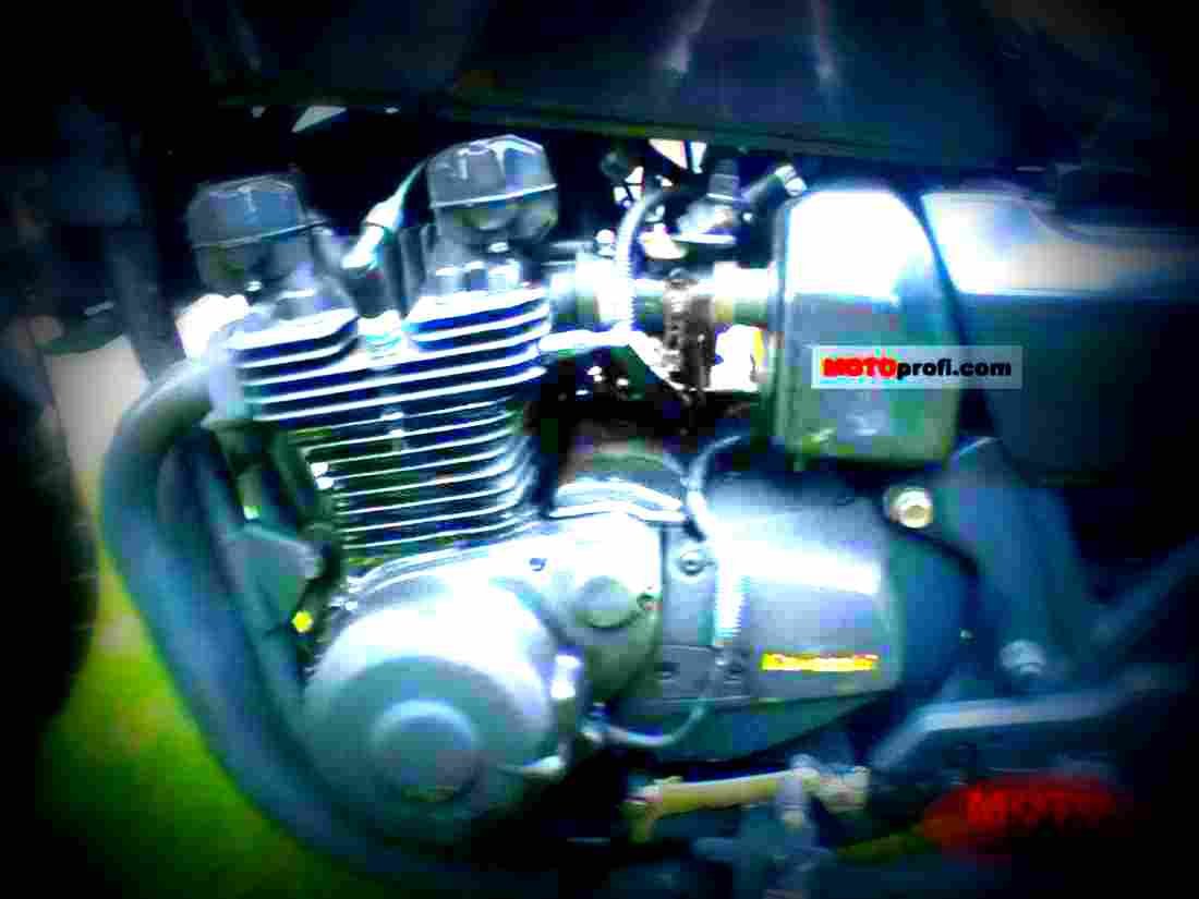 Kawasaki GPZ 1100 1984 3 motorbike A4 Photo Print
