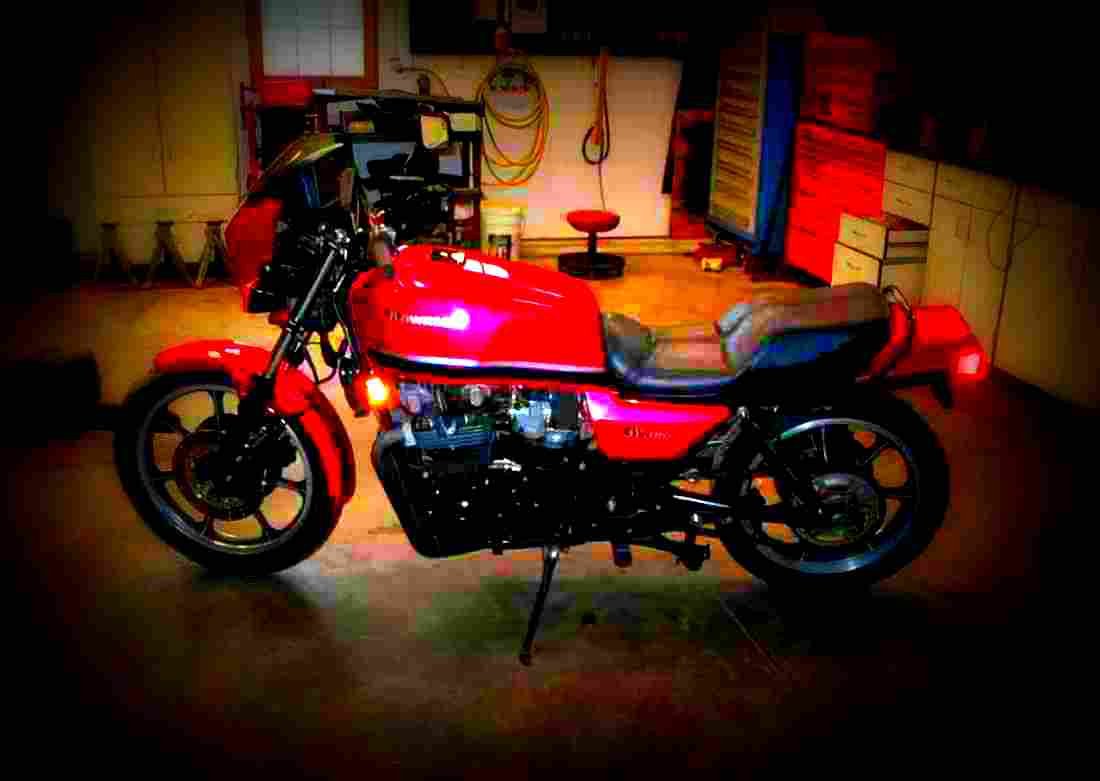 Kawasaki GPZ 1100 F 1 1981 5 motorbike A4 Photo Print