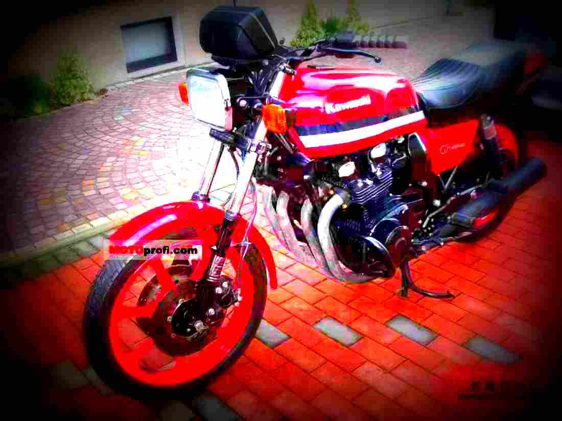 Kawasaki GPZ 1100 (reduced effect) 1982 1 motorbike A4 Photo Print
