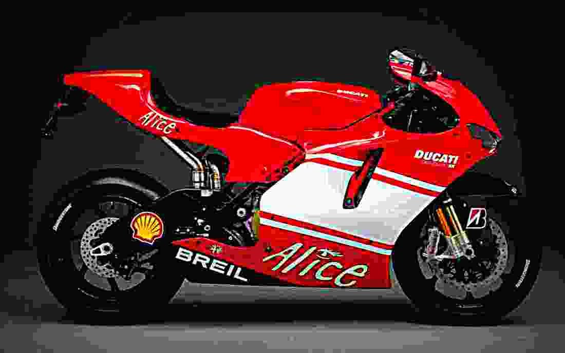 Kawasaki GPZ 1100 (reduced effect) 1982 3 motorbike A4 Photo Print