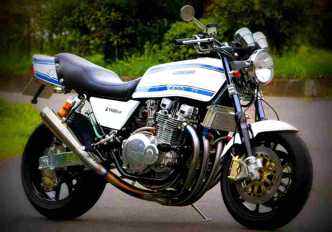 Kawasaki GPZ 1100 (reduced effect) 1986 2 motorbike A4 Photo Print