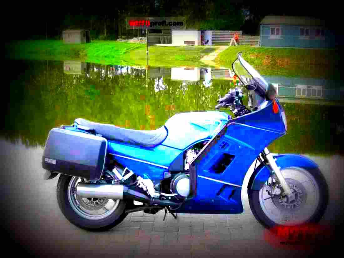 Kawasaki GPZ 305 Belt Drive (reduced effect) 1986 2 motorbike A4 Photo Print