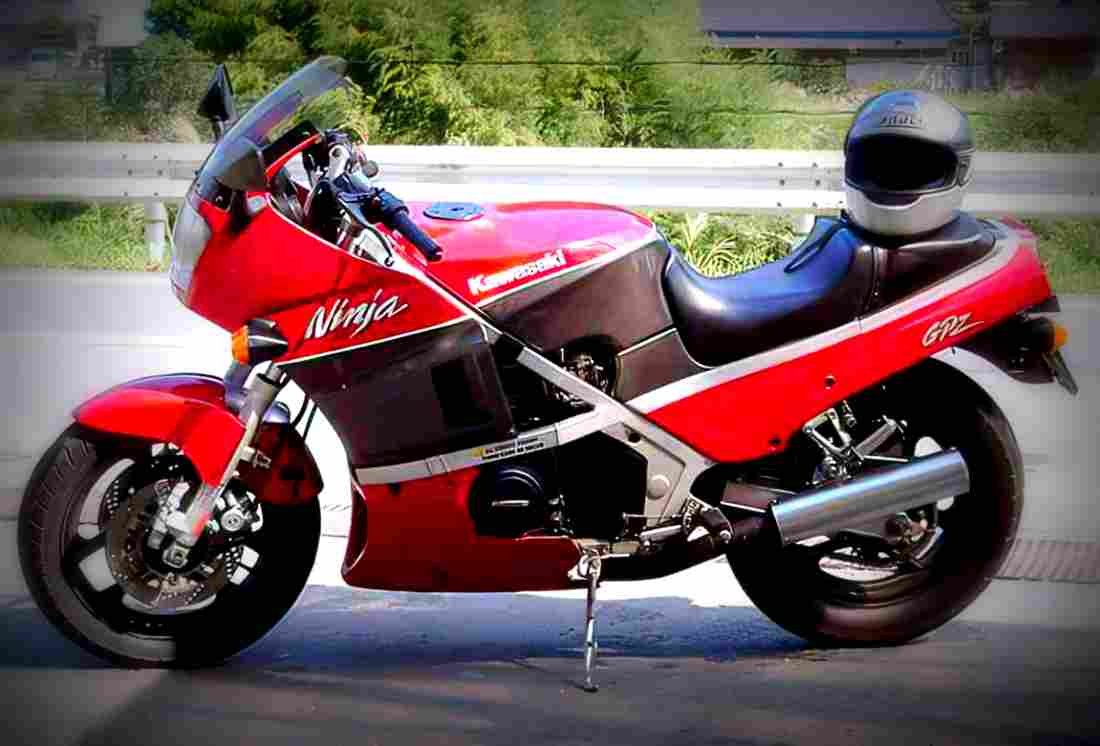 Kawasaki GPZ 400 (reduced effect) 1985 2 motorbike A4 Photo Print