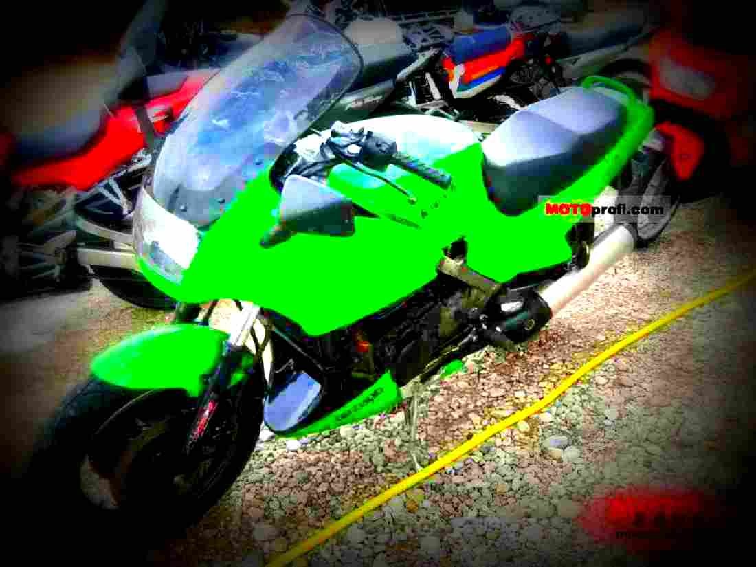 Kawasaki GPZ 500 S 1995 3 motorbike A4 Photo Print