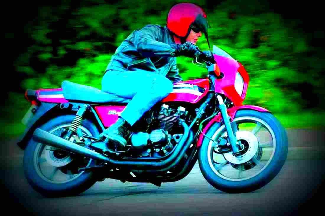 Kawasaki GPZ 550 1981 2 motorbike A4 Photo Print