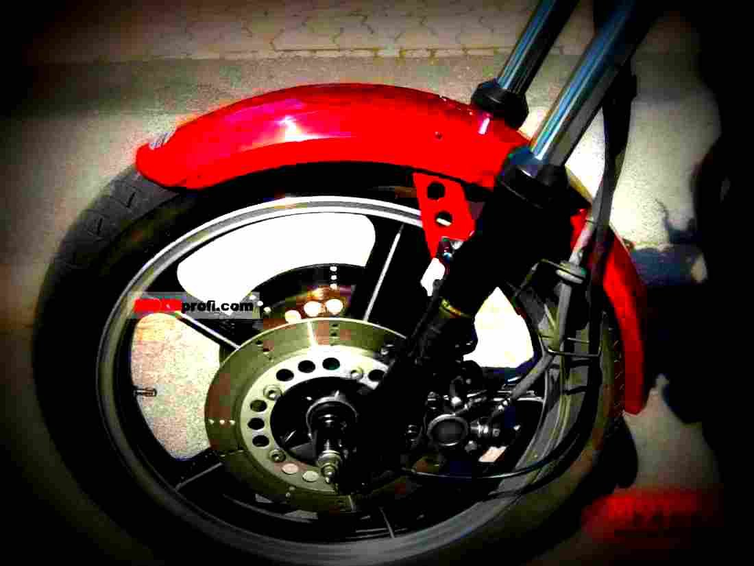 Kawasaki GPZ 550 1985 1 motorbike A4 Photo Print