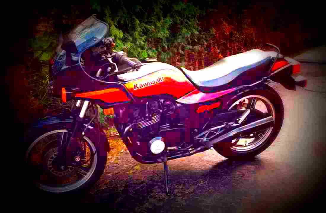 Kawasaki GPZ 550 1987 1 motorbike A4 Photo Print