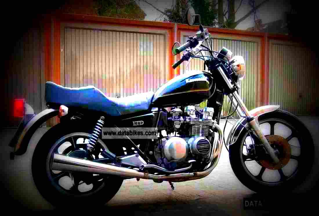 Kawasaki GPZ 550 1990 4 motorbike A4 Photo Print