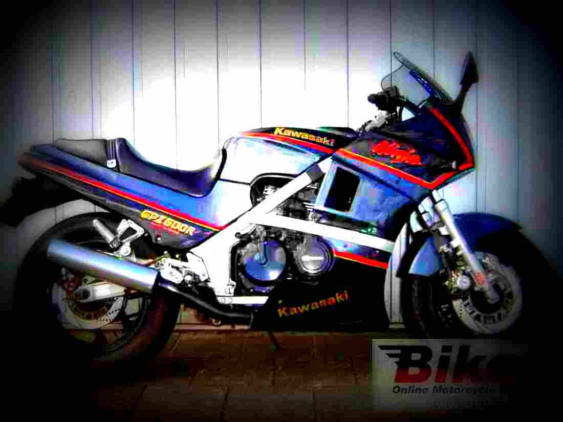 Kawasaki GPZ 600 R (reduced effect) 1986 2 motorbike A4 Photo Print