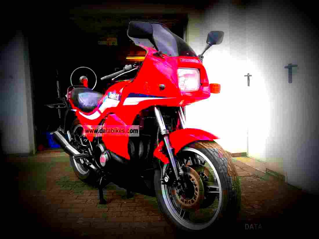 Kawasaki GPZ 750 1986 4 motorbike A4 Photo Print