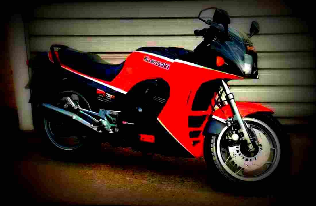 Kawasaki GPZ 750 1988 3 motorbike A4 Photo Print