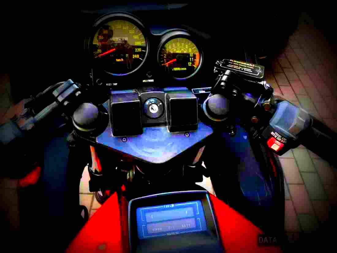 Kawasaki GPZ 750 1988 4 motorbike A4 Photo Print