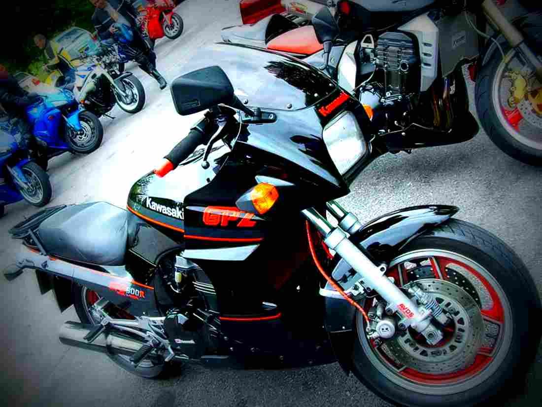 Kawasaki GPZ 750 R 1985 5 motorbike A4 Photo Print