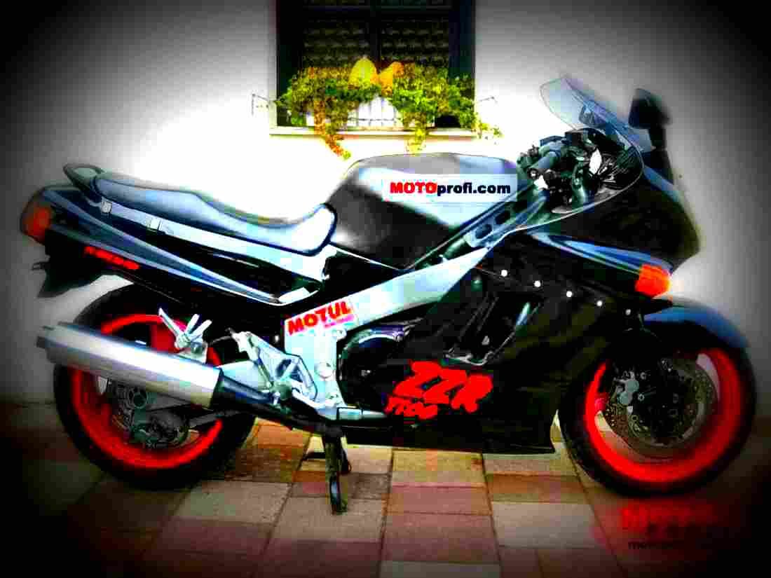 Kawasaki GPZ 900 R (reduced effect) 1990 5 motorbike A4 Photo Print