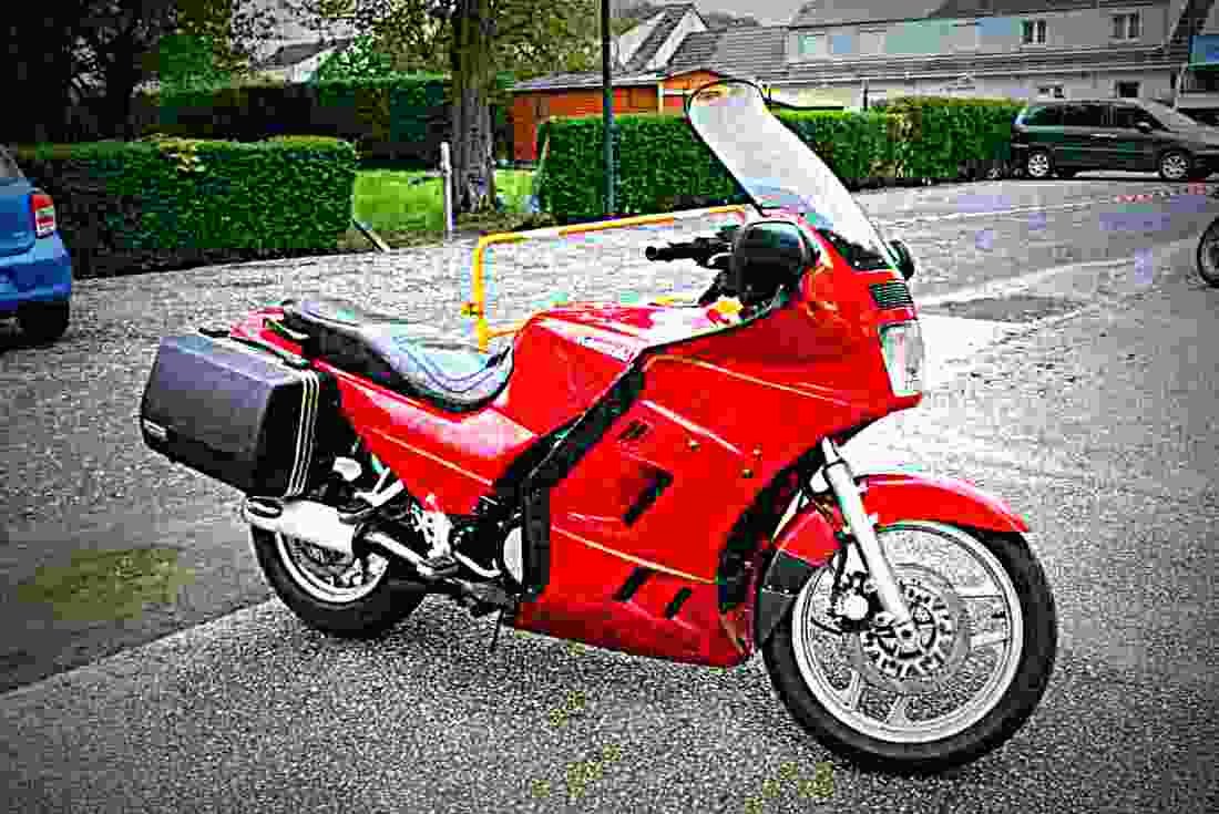 Kawasaki GTR 1000 1995 5 motorbike A4 Photo Print
