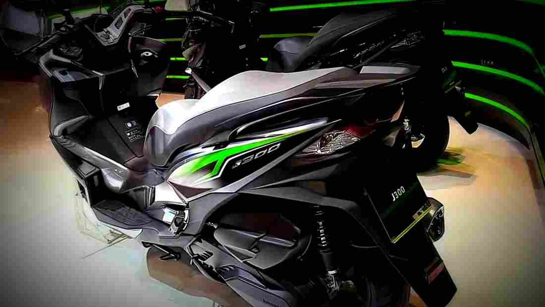 Kawasaki J300 Special Edition 2017 1 motorbike A4 Photo Print