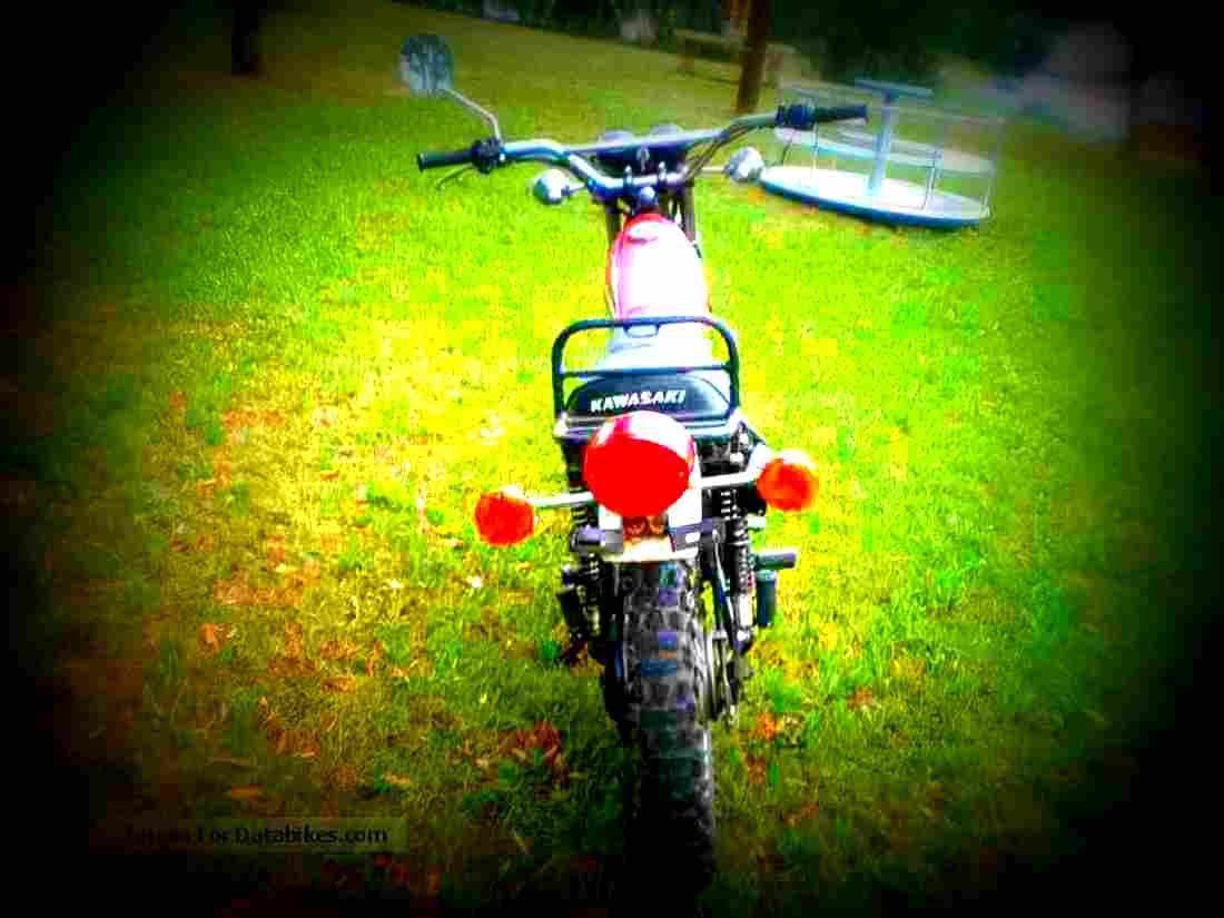 Kawasaki KE 125 1978 4 motorbike A4 Photo Print