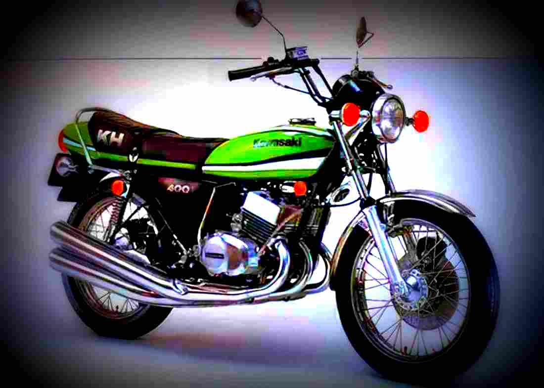 Kawasaki KH 400 1977 1 motorbike A4 Photo Print