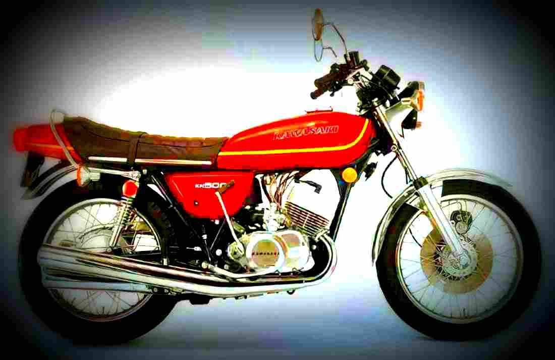 Kawasaki KH 500 1976 1 motorbike A4 Photo Print