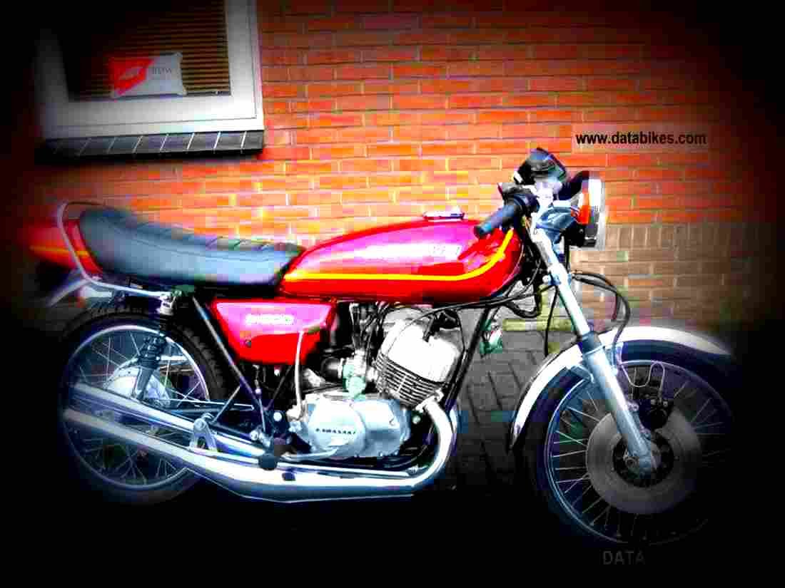 Kawasaki KH 500 1977 2 motorbike A4 Photo Print