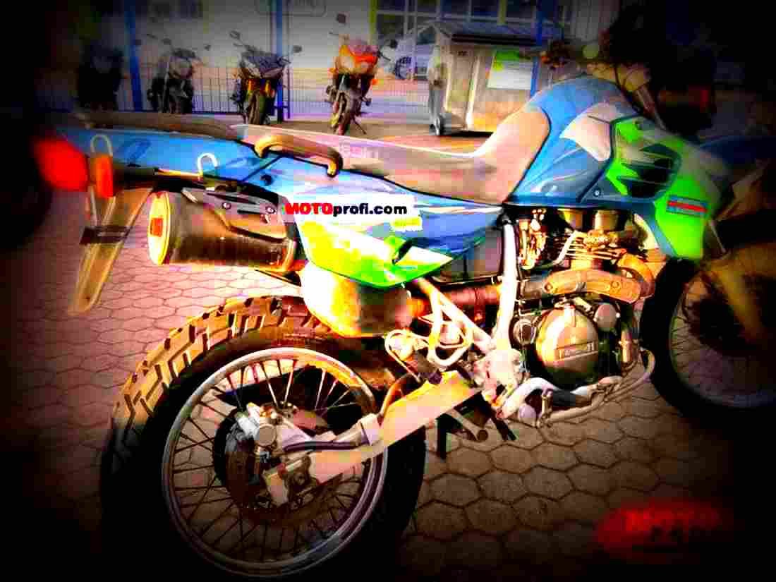 Kawasaki KLR 650 1995 5 motorbike A4 Photo Print
