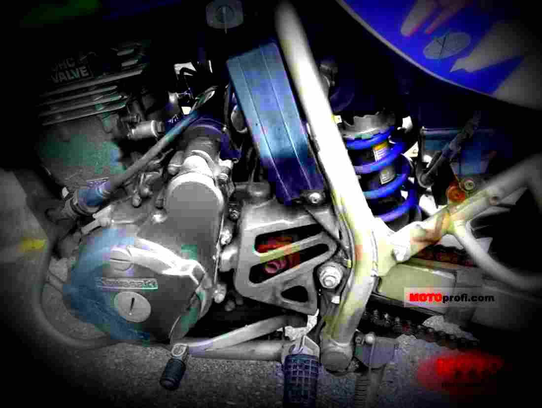 Kawasaki KLR 650 2001 5 motorbike A4 Photo Print