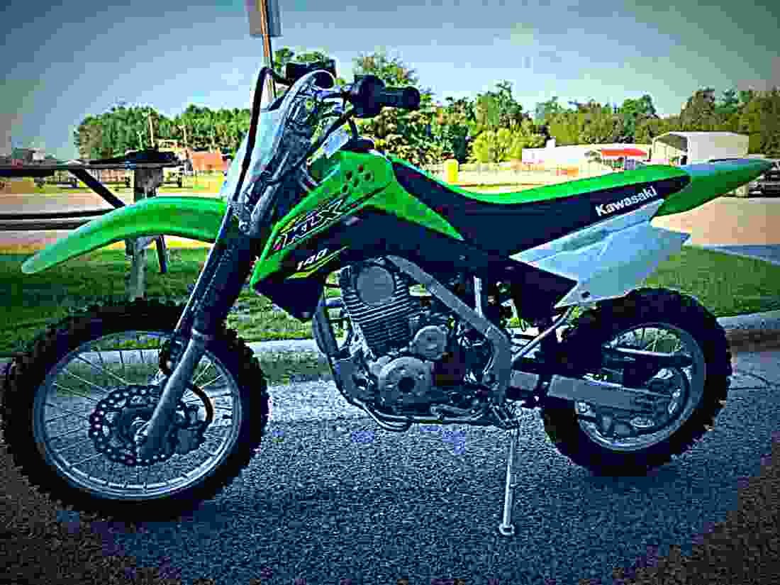 Kawasaki KLX 140 2018 2 motorbike A4 Photo Print