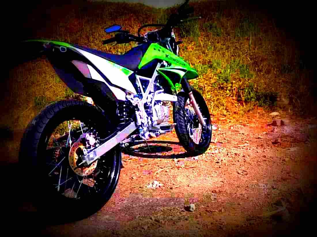 Kawasaki KLX 150 150cc 1 motorbike A4 Photo Print
