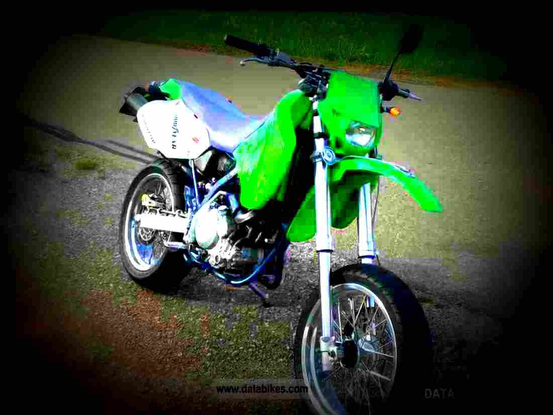 Kawasaki KLX 650 1994 1 motorbike A4 Photo Print