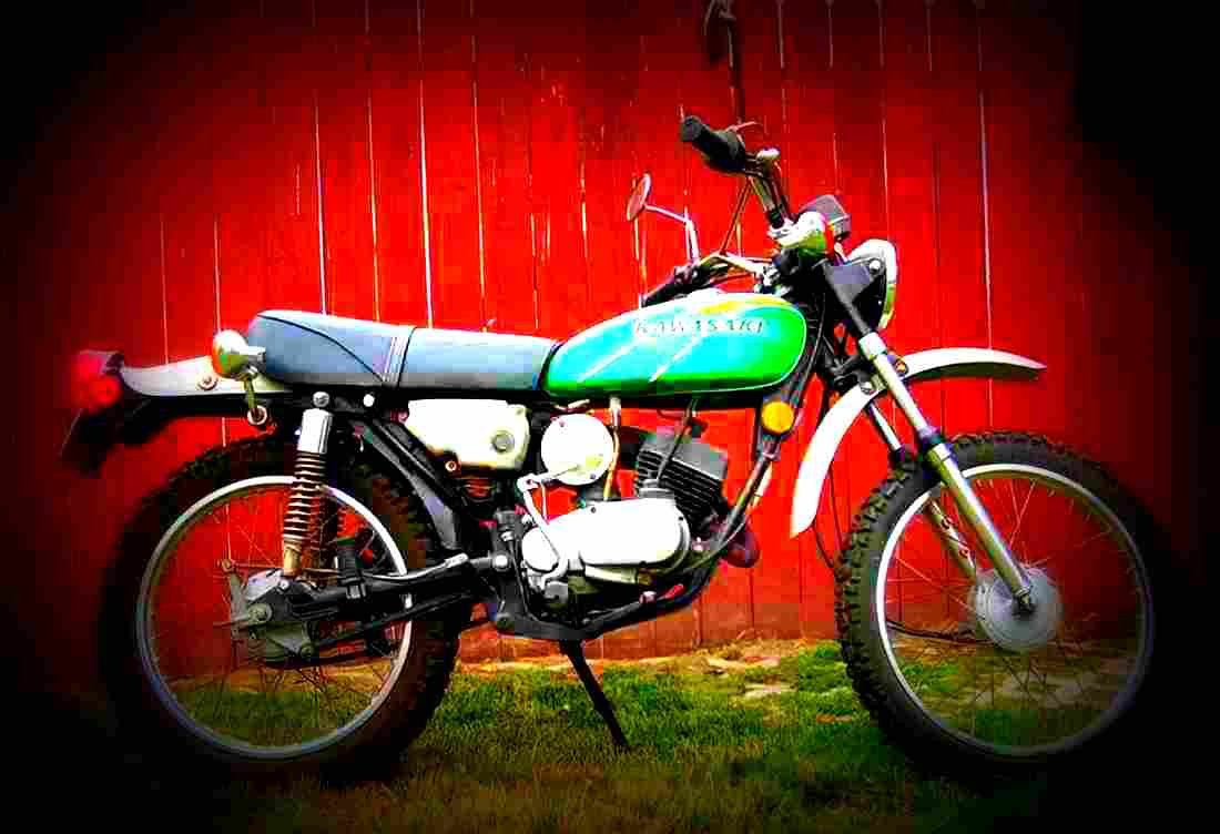 Kawasaki KM 100 1979 1 motorbike A4 Photo Print