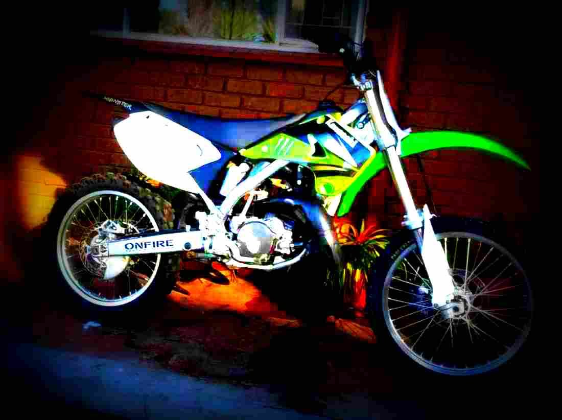 Kawasaki KX 125 2009 2 motorbike A4 Photo Print