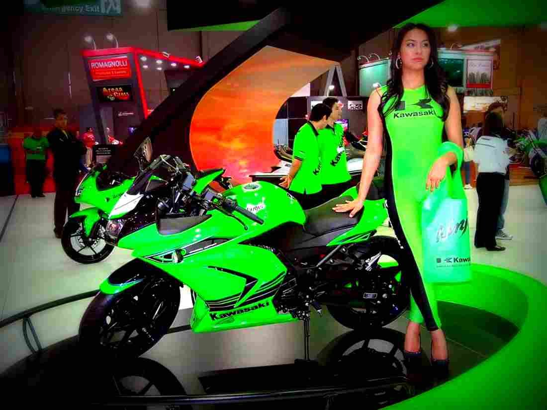 Kawasaki Ninja 250R Ninja 250R 4 motorbike A4 Photo Print
