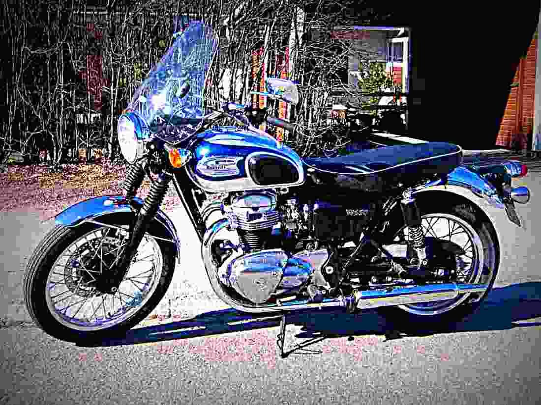 Kawasaki W 650 2000 3 motorbike A4 Photo Print