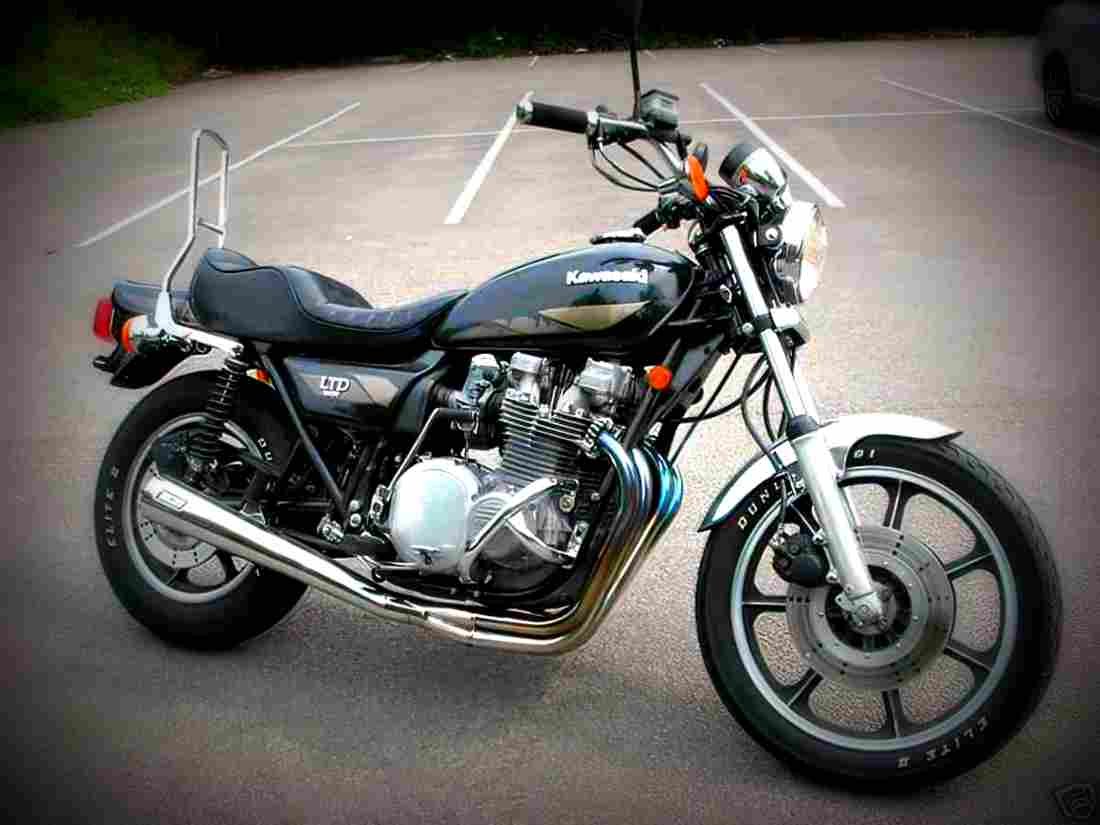 Kawasaki Z 1000 J 1981 1 motorbike A4 Photo Print
