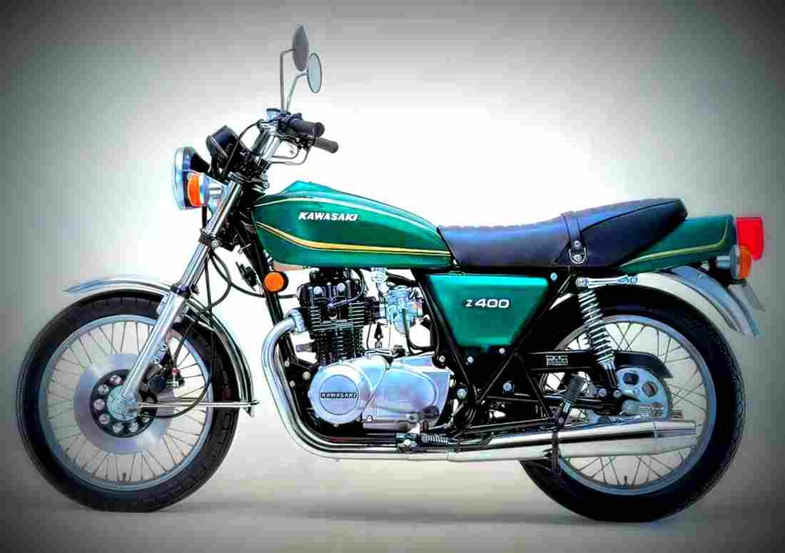 Kawasaki Z 400 1974 1 motorbike A4 Photo Print